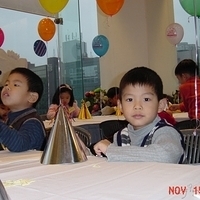 2001.11.15-Alex 5th Bday-013.JPG