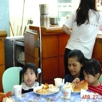 2001.04.27-Andrea 3rd Bday-004.JPG