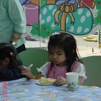 2001.04.27-Andrea 3rd Bday-025.JPG