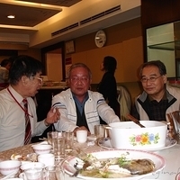 2004.12.10-dinner-012.JPG