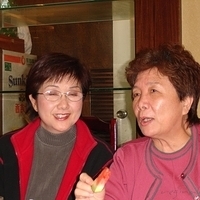 2004.12.10-dinner-015.JPG