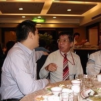 2004.12.10-dinner-016.JPG