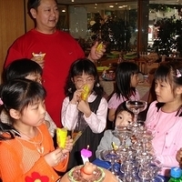 2005.04.23-Andrea 7th Bday-028.JPG