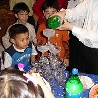 2005.04.23-Andrea 7th Bday-032.JPG