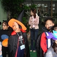 2005.10.31-Halloween-008.jpg