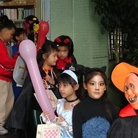 2005.10.31-Halloween-009.jpg
