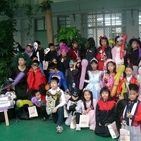 2005.10.31-Halloween-018.jpg