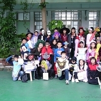 2005.10.31-Halloween-019.jpg