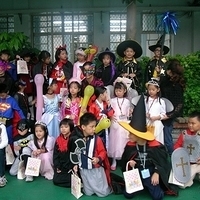 2005.10.31-Halloween-020.jpg