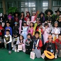 2005.10.31-Halloween-021.jpg