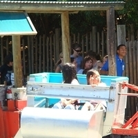 2007.07.23-six flag-016.JPG