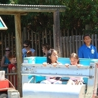 2007.07.23-six flag-018.JPG