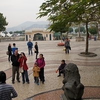 2011.12.20-citytour-032.JPG