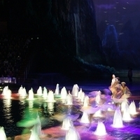 2011.12.19-dancingwater-082.JPG